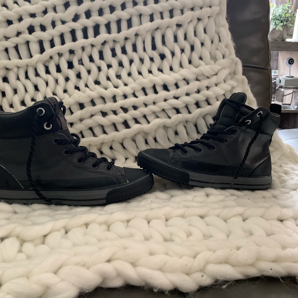 Converse (waterproof) (5Y=6.5 W) can fit 7-7.5 W